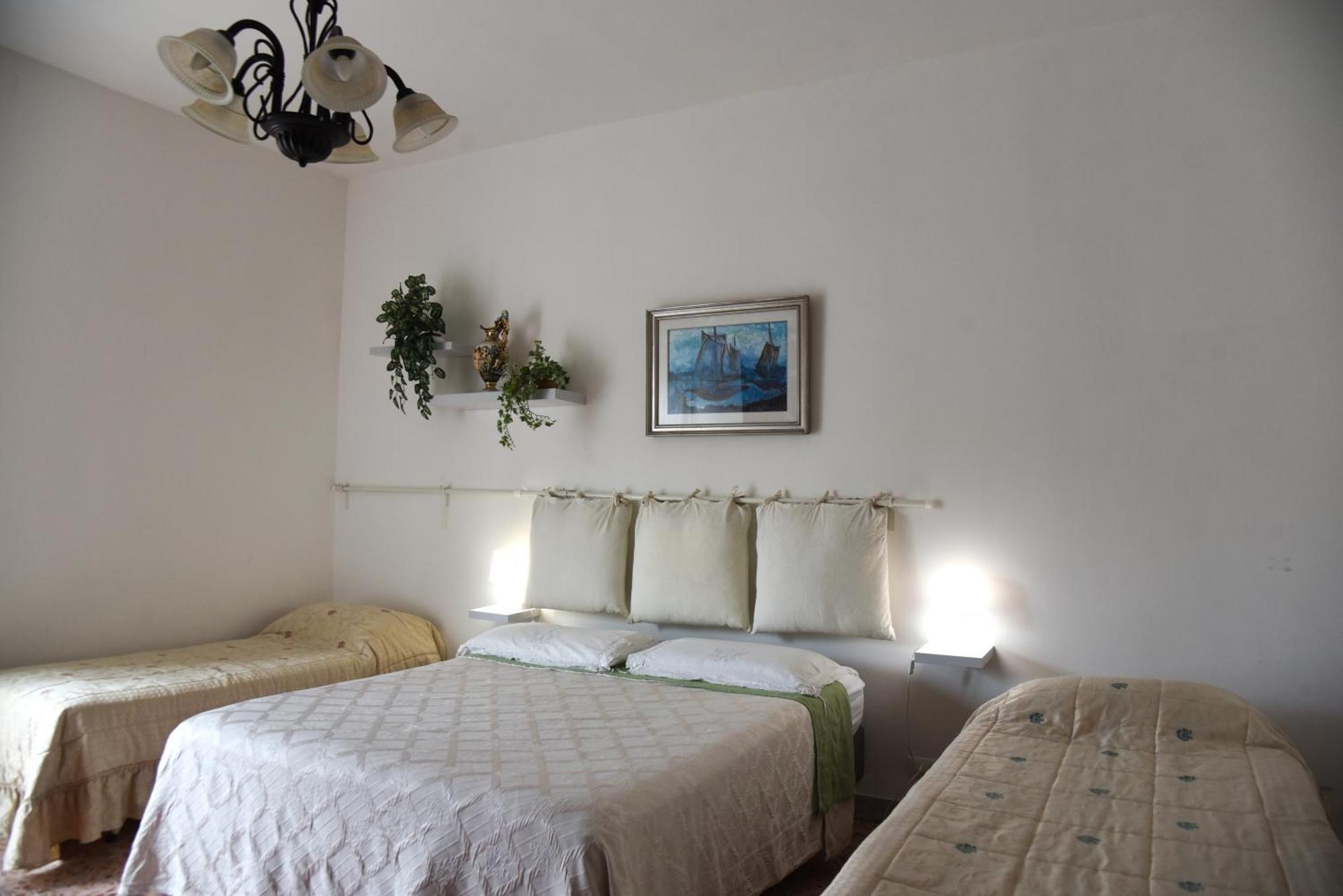 Katospedi House Apartment Lecce Bagian luar foto